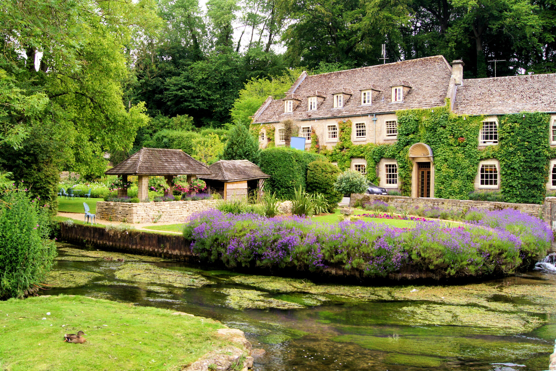 Travel to the Cotswolds with A Class Cars